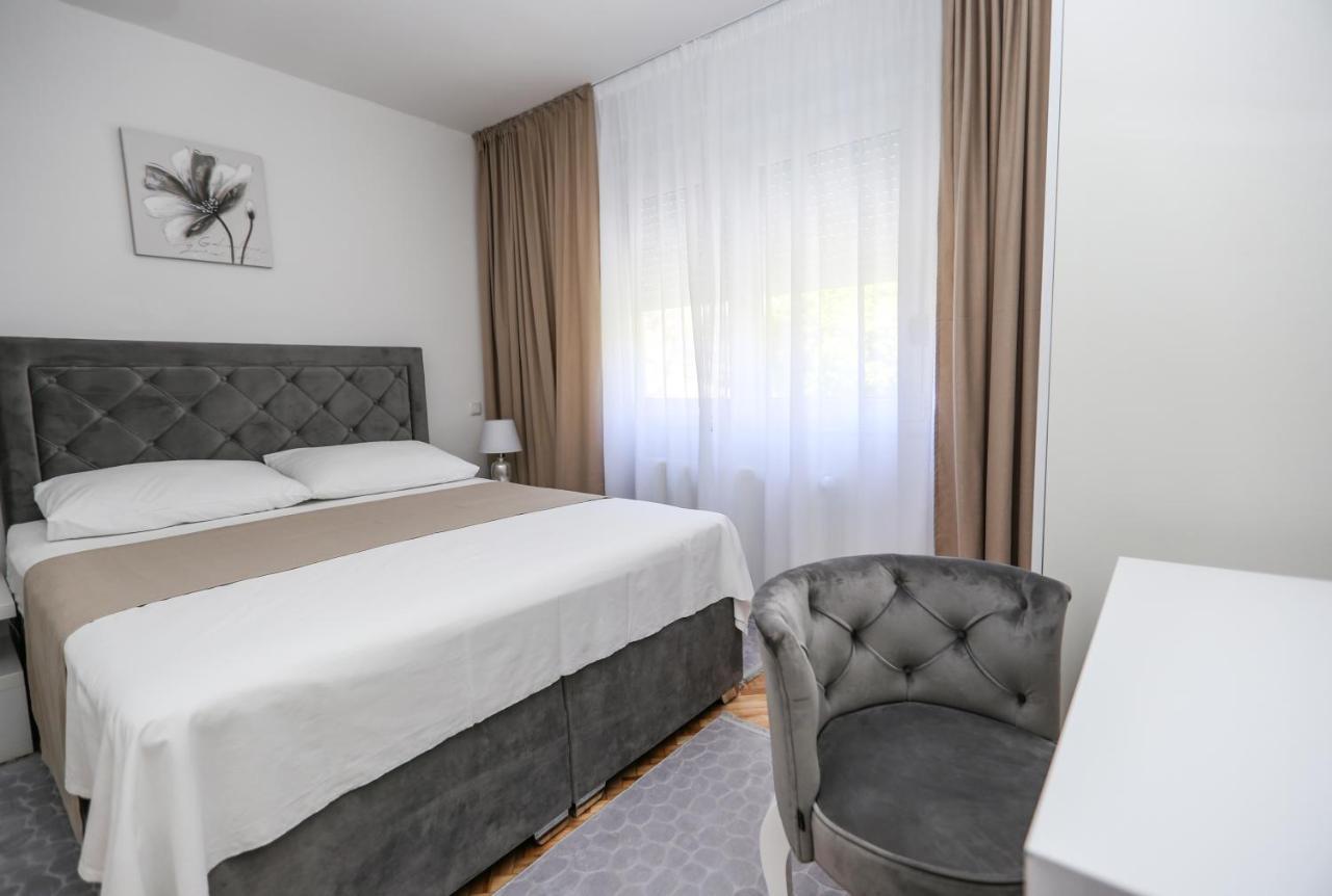 Apartmani Guto Podstrana Exterior photo