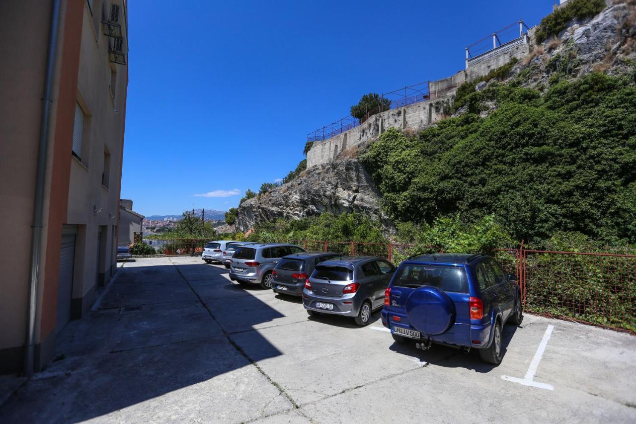 Apartmani Guto Podstrana Exterior photo